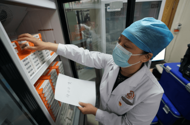 Henan Provincial Peoples Hospital Uses Freshliance Vaccines USB Temperature Data Loggers(图1)