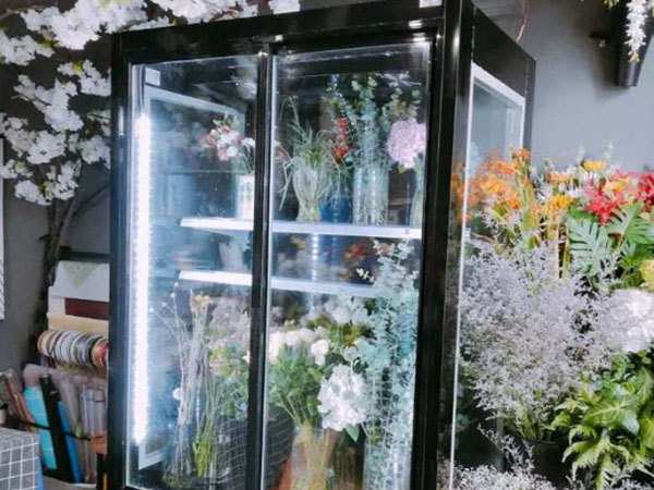 temperature-and-humidity-motoring-in-fresh-flowers-storage-and-transport1.jpg